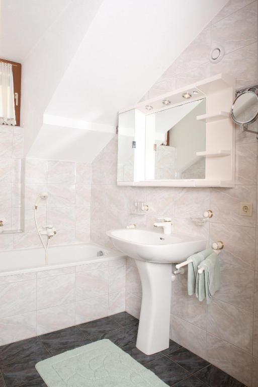 Gaestehaus Ortner Liesing Habitación foto